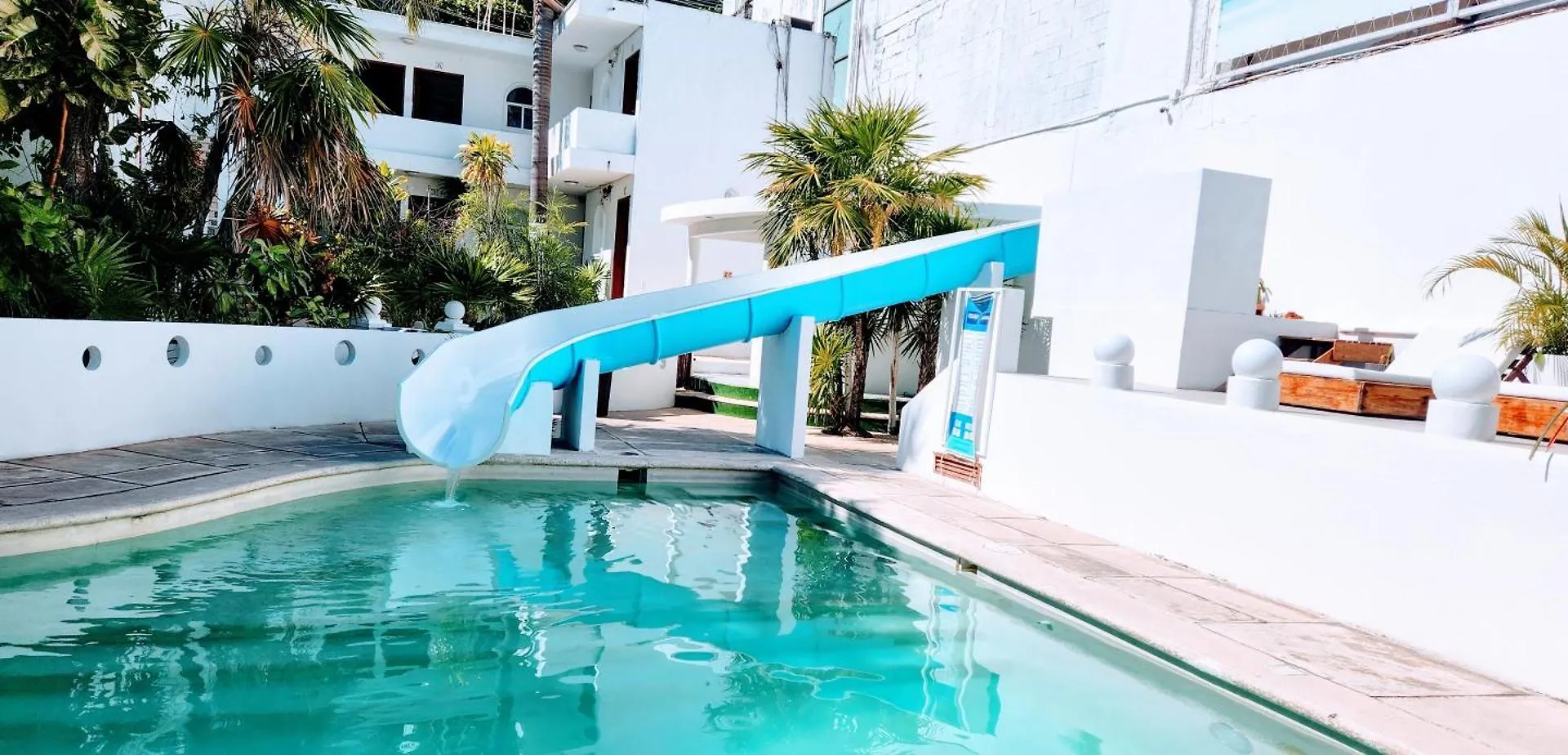 Hotel ropical party Playa del Carmen
